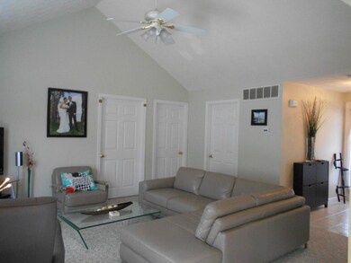 24 Glasgow Cir, Hudson, NH 03051 - photo 5