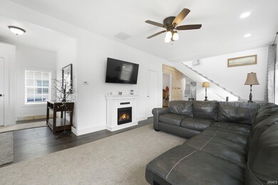 414 Monroe St, Monroeville, IN 46773 - photo 3