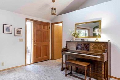 57822 Mount Adams Ln unit 4, Sunriver, OR 97707 - photo 5