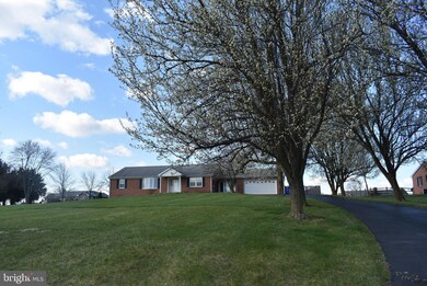 1085 Marthas Ct W, Knoxville, MD 21758 - photo 2