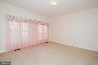 10803 Dundee Dr unit 61N, Columbia, MD 21044 - photo 6