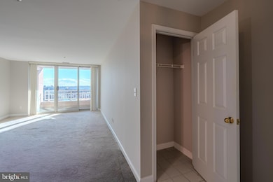Harborview Towers unit 1208, Baltimore, MD 21230 - photo 2