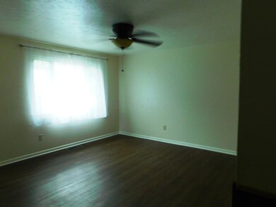 4933 Silverton Dr, Columbus, OH 43232 - photo 2