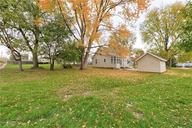 826 E 25th Ct, Des Moines, IA 50317 - photo 4