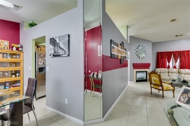 2651 Holy Cross Dr, Las Vegas, NV 89156 - photo 3