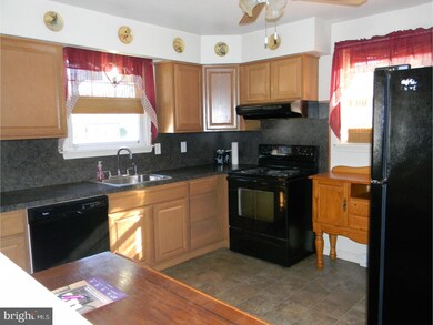 644 S 3rd St, Millville, NJ 08332 - photo 4