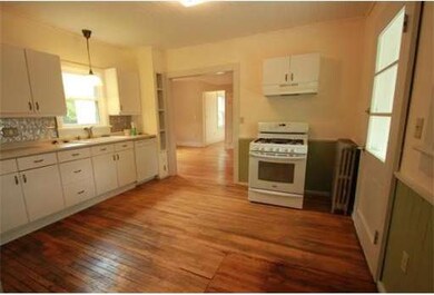 44 Liberty St, Florence, MA 01062 - photo 5