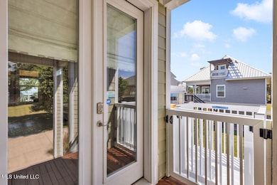 119 Jefferson Davis Ave, Biloxi, MS 39530 - photo 5