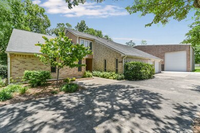 2402 Butler Dr, Friendswood, TX 77546 - photo 3