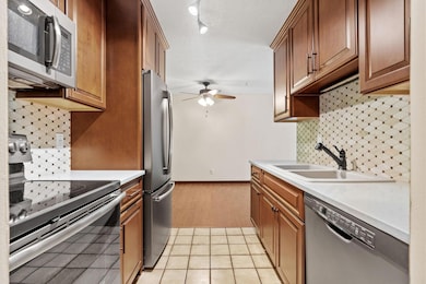 17-web-or-mls-2801 Flag Ave 314-17.jpg