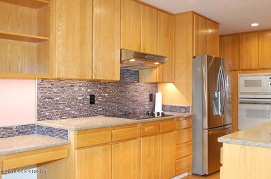 25 Kitchen