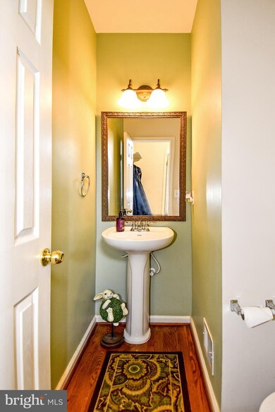 126 Holmes St, Stafford, VA 22554 - photo 4