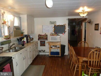 639 Franklin St, Columbia, PA 17512 - photo 7