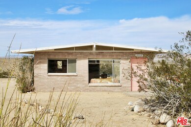 71322 Barnes Rd, Twentynine Palms, CA 92277 - photo 3