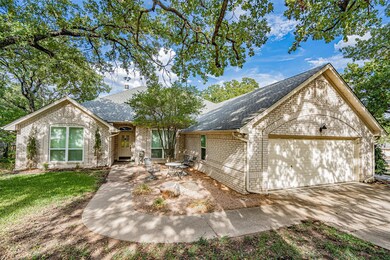 5001 Alamo Ct, Granbury, TX 76049 - photo 2