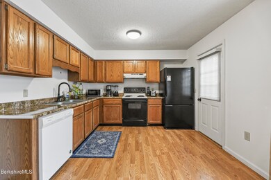 35 Kitchen