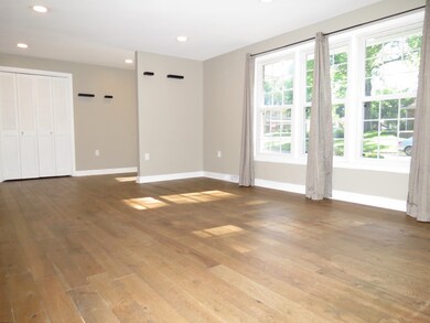 3040 Revere Ct, Columbus, IN 47203 - photo 3