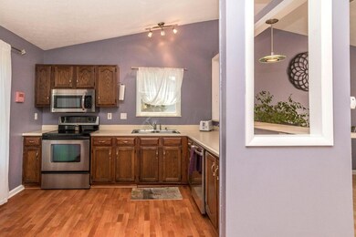 016 kitchen 2217 Cypress Creek Ct 016