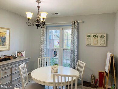 2865 Madeira Ct, Woodbridge, VA 22192 - photo 7