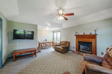 2007 Cobb Dr, Columbia, TN 38401 - photo 2