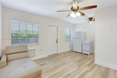 1021 SW 3rd St unit 3, Miami, FL 33130 - photo 3
