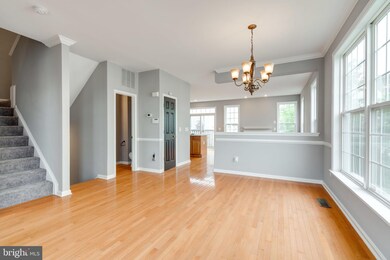 15663 William Bayliss Ct, Woodbridge, VA 22191 - photo 6