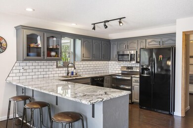 588 Walnut Grove