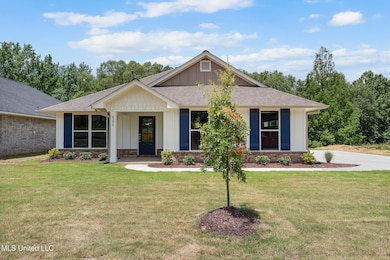 4275 Olivia Cir W, Olive Branch, MS 38654 - photo 2