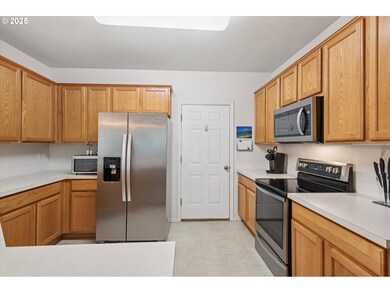 7173 SW Manor Way unit A, Beaverton, OR 97007 - photo 5