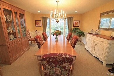 534 Ashwood Dr, Nazareth, PA 18064 - photo 6