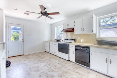 6916 Clemson Dr, Dallas, TX 75214 - photo 3