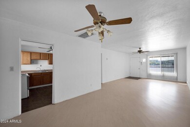 1632 W Bethany Home Rd, Phoenix, AZ 85015 - photo 4