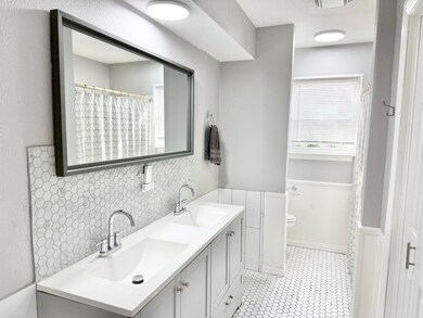 157 Sheri Ln, Hurst, TX 76053 - photo 6