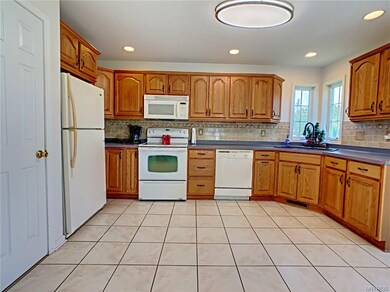 3150 Krueger Rd, North Tonawanda, NY 14120 - photo 7