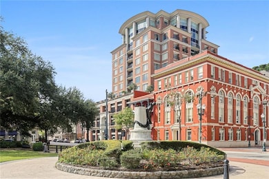 The premiere high rise residence on St. Charles Av