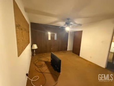 4300 Kenny St, Bakersfield, CA 93307 - photo 4