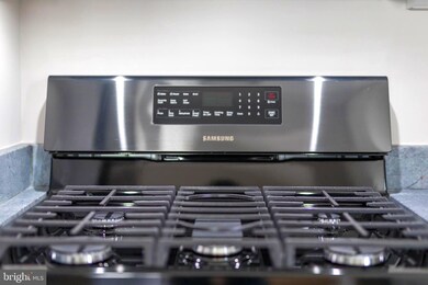 6920 Vanderbilt Dr, Alexandria, VA 22307 - photo 7