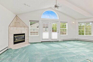 Living Room-20220609-6459
