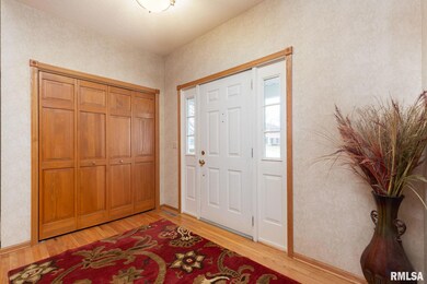 4504 Fairhaven Ct, Davenport, IA 52807 - photo 4