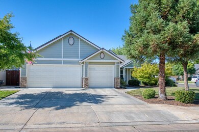 6952 E Andrews Ave, Fresno, CA 93727 - photo 2