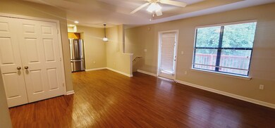 2300 Timber Oaks Ln unit BLDG 1, Tallahassee, FL 32304 - photo 4
