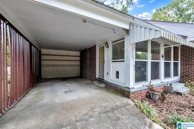 5113 Sutherland Rd, Mount Olive, AL 35117 - photo 2