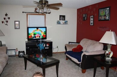 314 W 4th St, Hugoton, KS 67951 - photo 4