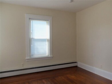 172 Coyle Ave, Pawtucket, RI 02861 - photo 2