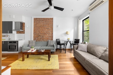 27 W 82nd St unit 2B, New York, NY 10024 - photo 3