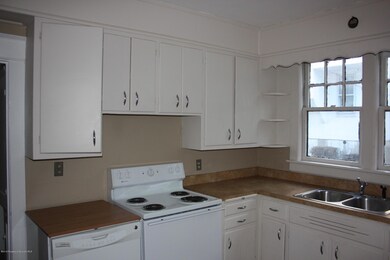 1026-1028 Poplar St, Scranton, PA 18510 - photo 2