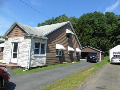 247 W Kirmar Ave, Nanticoke, PA 18634 - photo 3