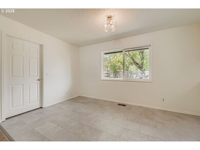 8755 SW Pinebrook St, Portland, OR 97224 - photo 7