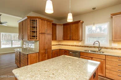 13 Hunter Ct, Milton, NY 12020 - photo 4