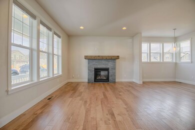 3412 Greenleaf Way-3